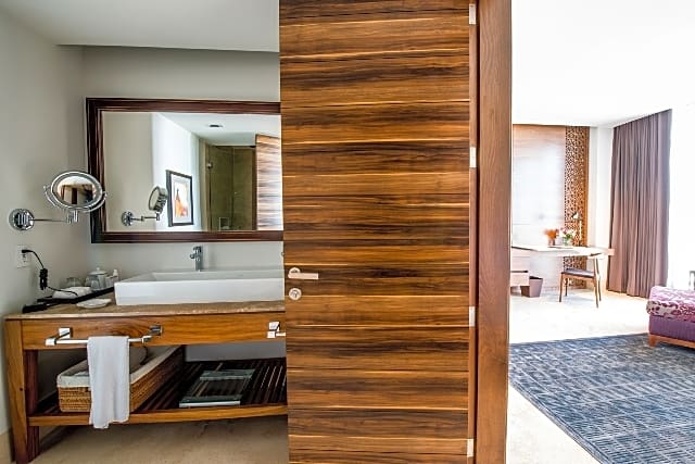 Square Small Luxury Hotel