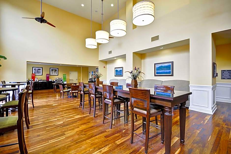 Hampton Inn By Hilton And Suites North Charleston