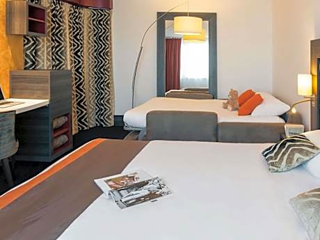 Executive Room with One King Bed And One Double Sofa Bed