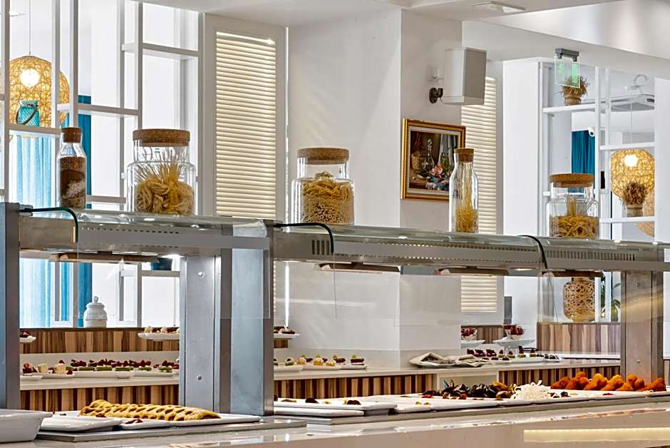 HVD Nympha Hotel - Adults only 18 plus - Private Beach & Free Parking