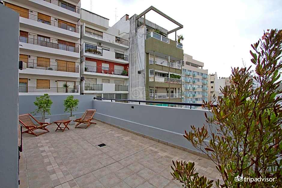 Recoleta Uriburu by Ayres