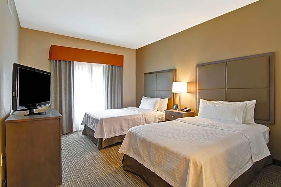 Photo 1 of 5 of 2 Double Beds Suite, Hearing/Mobility Accessible, Bathtub