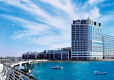 Wave M Hotel West