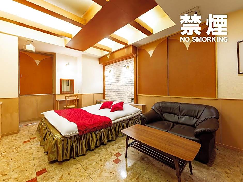 Hotel Mine (Love Hotel)