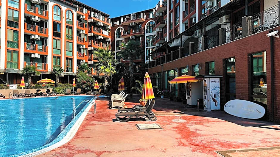 Chateau del Marina Apart Complex