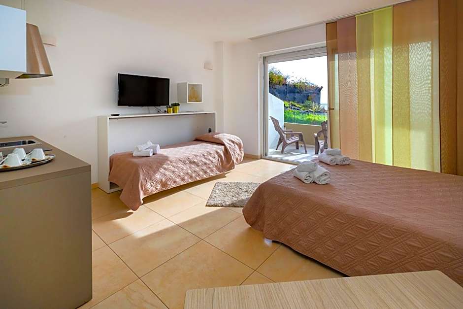 Zeus Residence Hotel