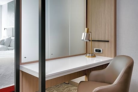 Suite with Two Queen Beds and Trundle Bed - Hearing Accessible