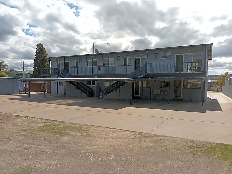 Grandeur Holiday Units