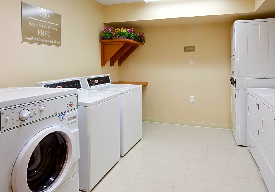 Candlewood Suites Milwaukee Brown Deer Hotel By IHG