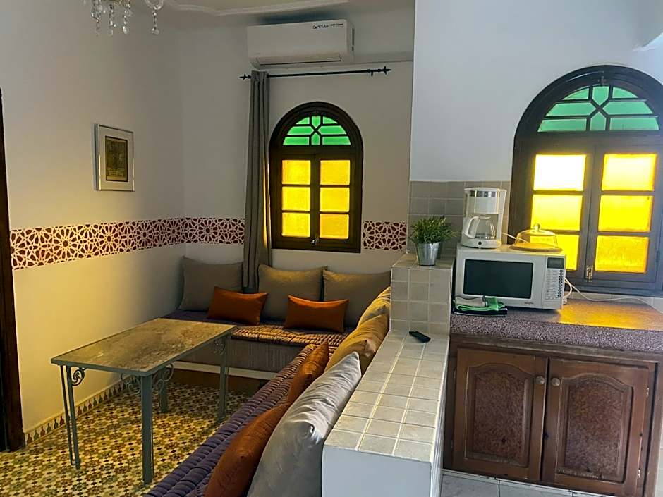 Riad Salt River