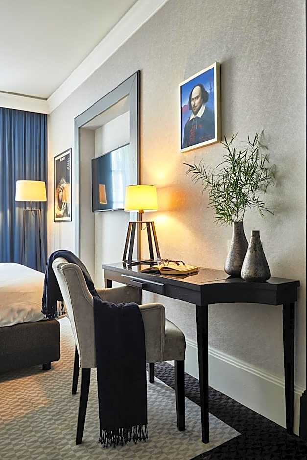 Hotel Teatro Boutique Old Town - Destigo Hotels