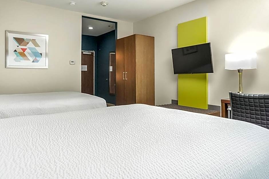 Holiday Inn Express & Suites Houston Westchase - Westheimer By IHG