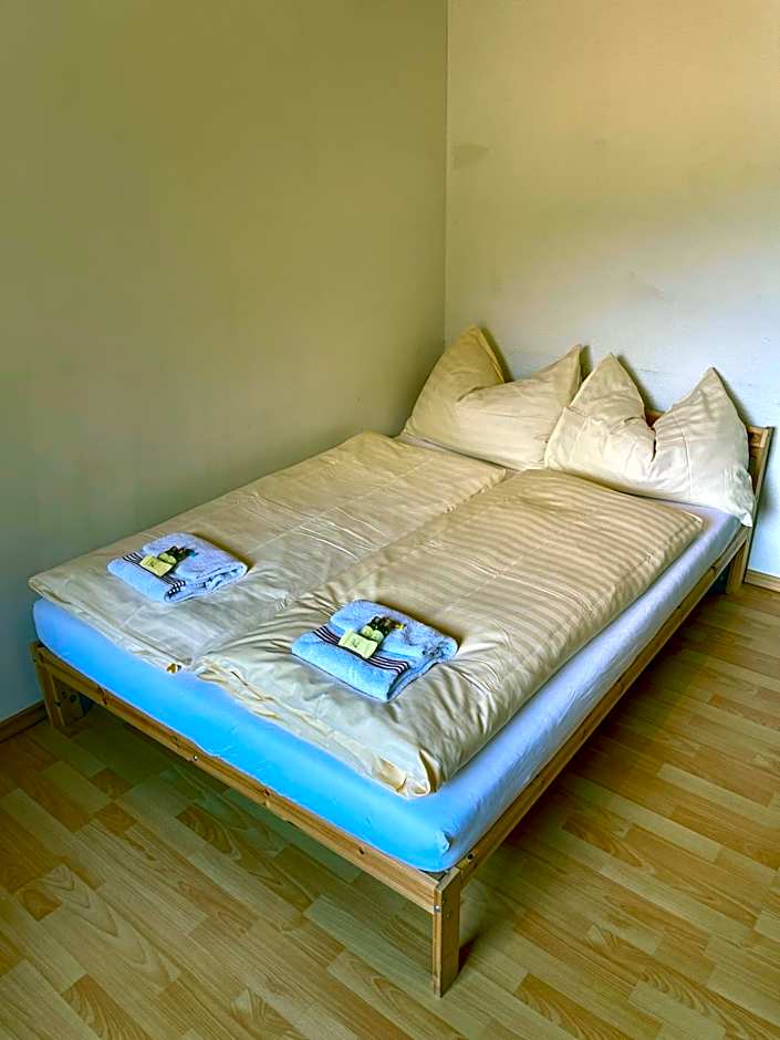 Alpine Base Hostel - Adults only
