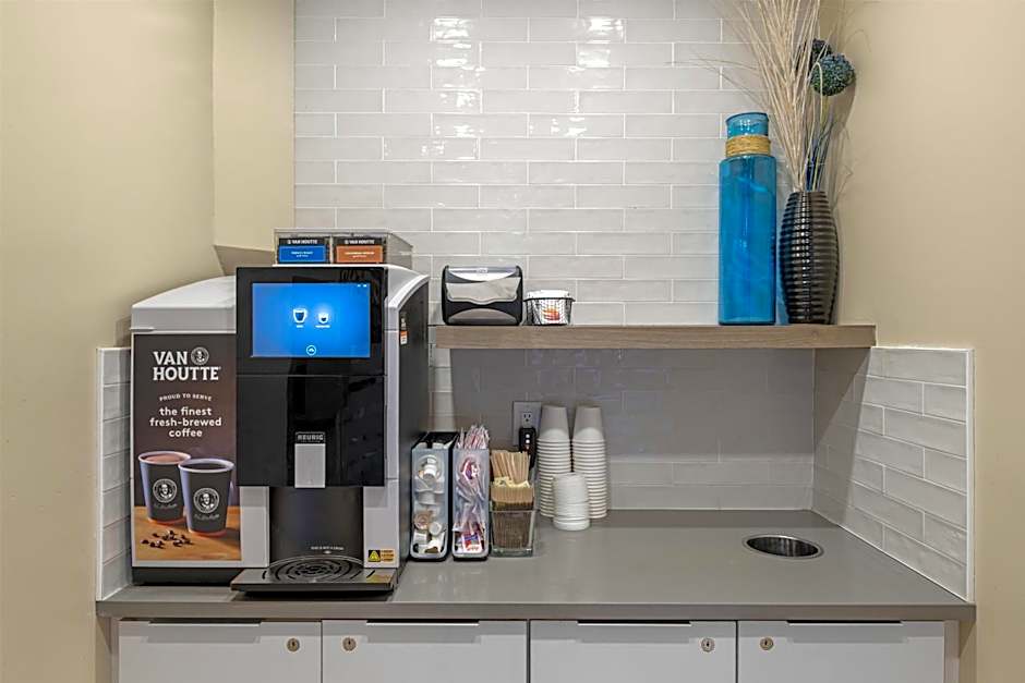 Best Western Plus Dartmouth Hotel & Suites