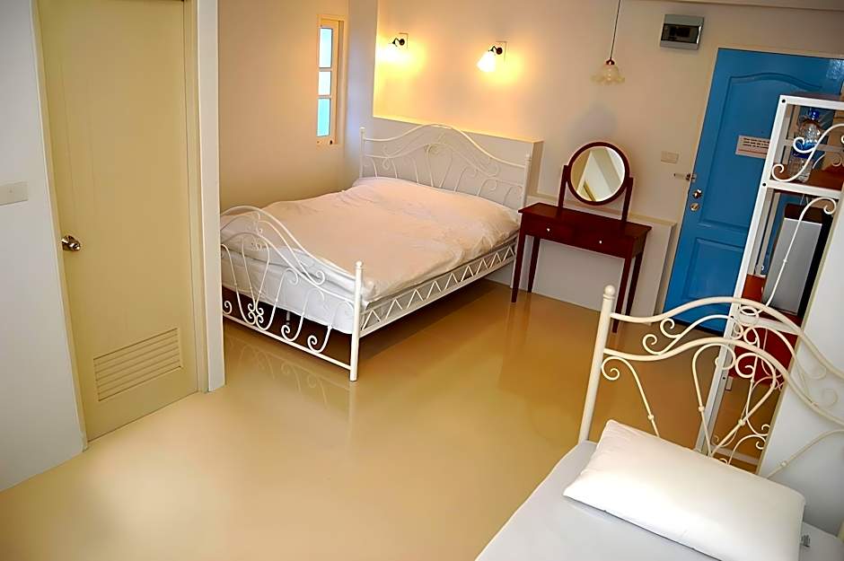 Roof View Place Hotel