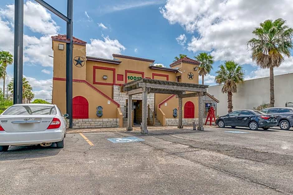 OYO Hotel Houston, TX near Medical Center NRG Stadium