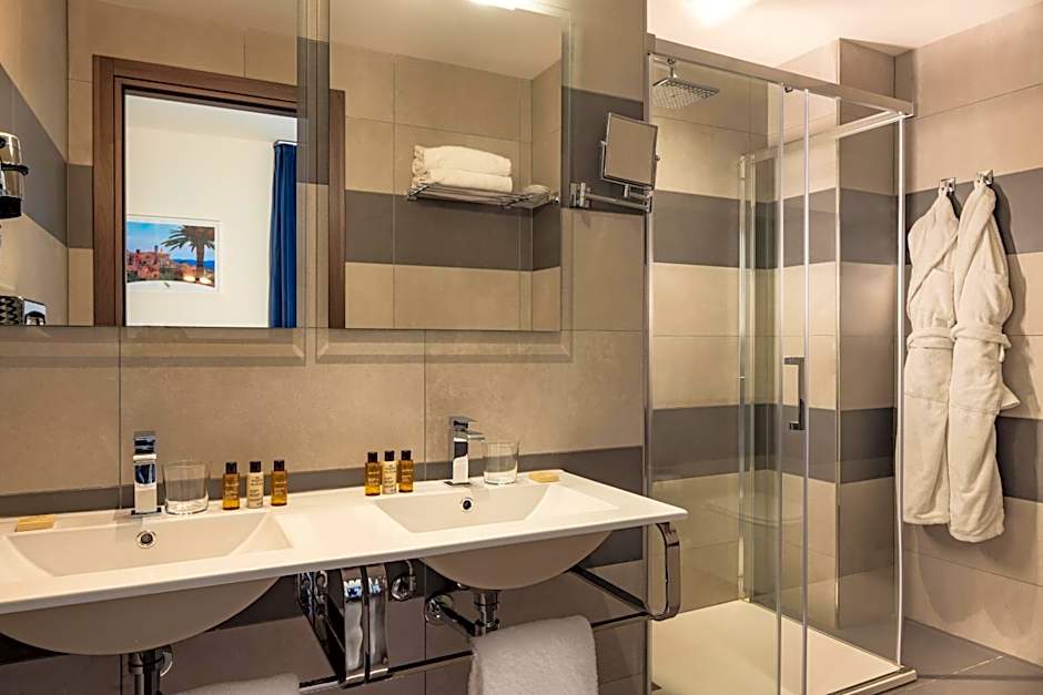 Hotel Nice Azur Riviera