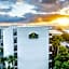 La Quinta Inn & Suites by Wyndham Cocoa Beach Oceanfront