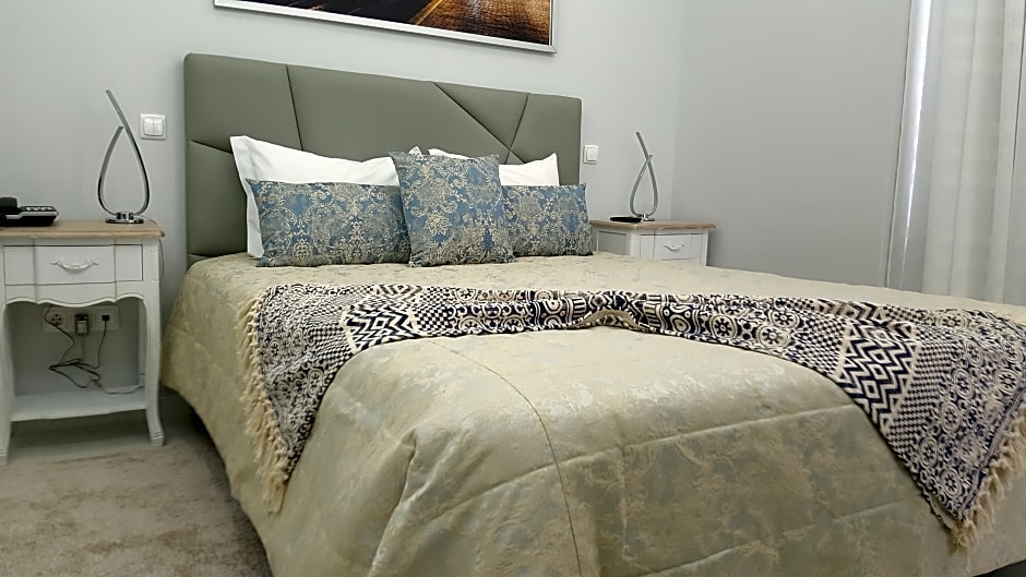 Grande Pensao Residencial Alcobia