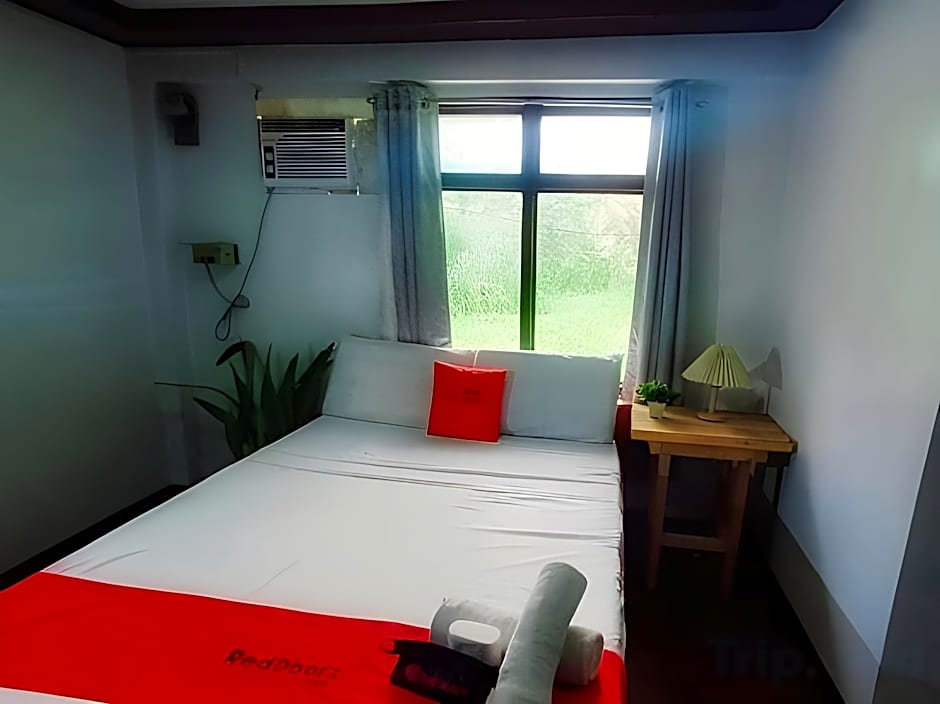 RedDoorz near San Juanico Bridge