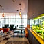 Expo Hotel