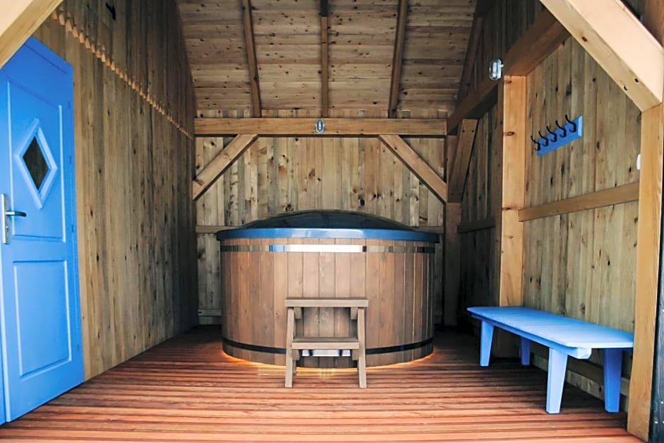 Bieszczadzkie Chatki - Willa Stasia