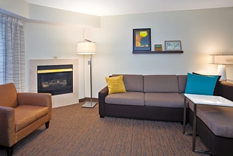 Queen Studio with Sofa Bed