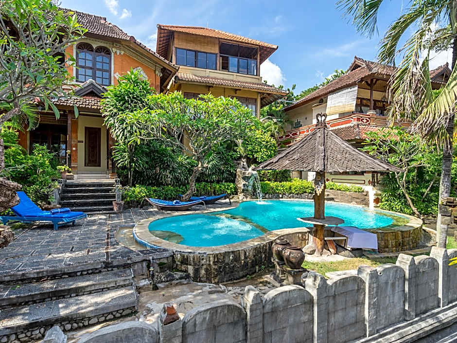 Amed Cafe & Hotel Kebun Wayan