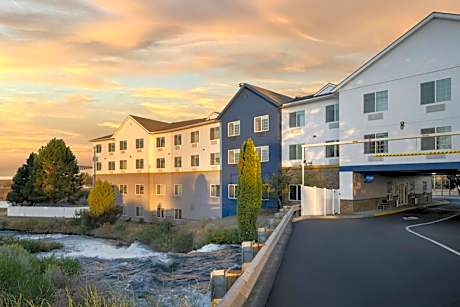 City Express By Marriott Redmond Bend Airport
