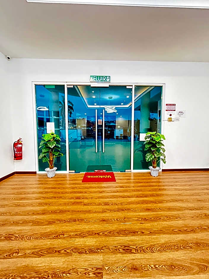 Lestari Inn Boutique Residence - Private Parking