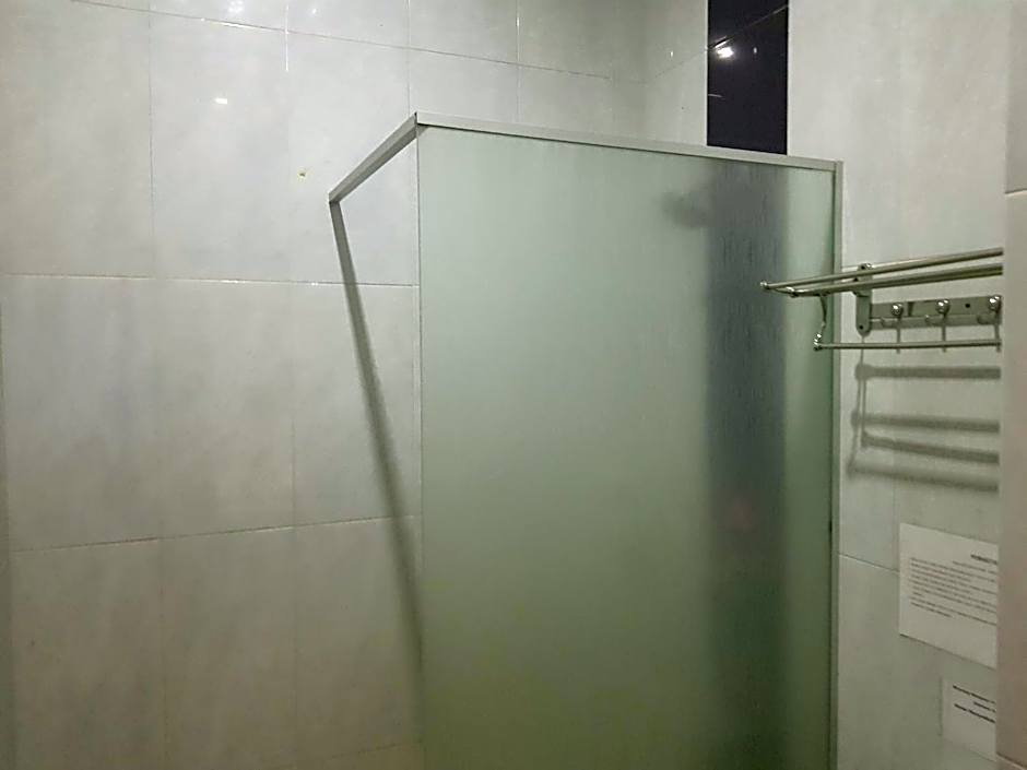 Capital O 93263 Linge Land Hotel