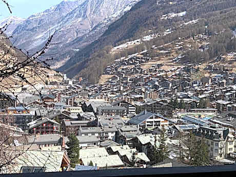 Triftbach - View over Zermatt