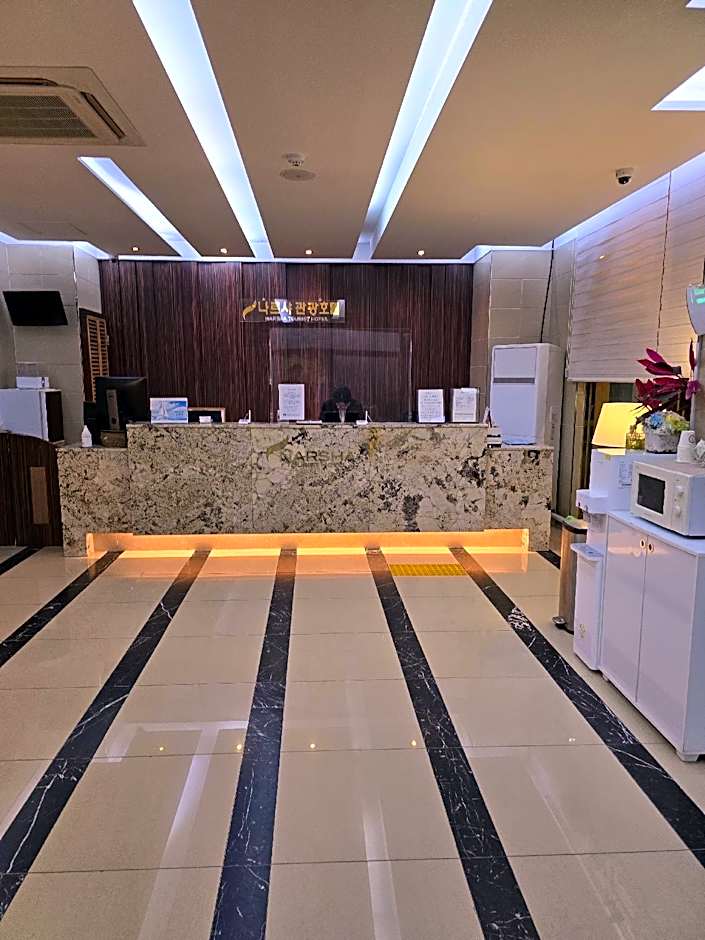 Narsha Tourist Hotel