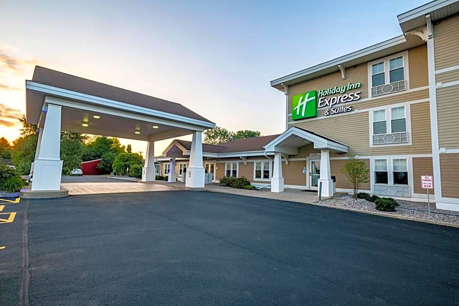 Holiday Inn Express Hotel & Suites Iron Mountain By IHG
