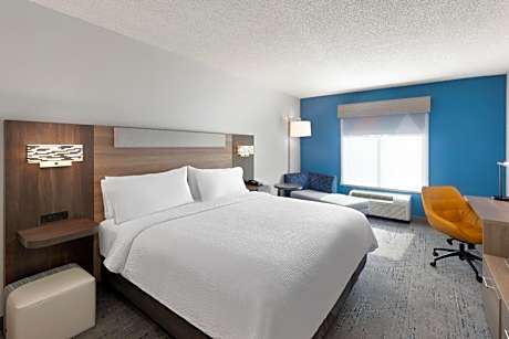 King Room - Hearing Accessible