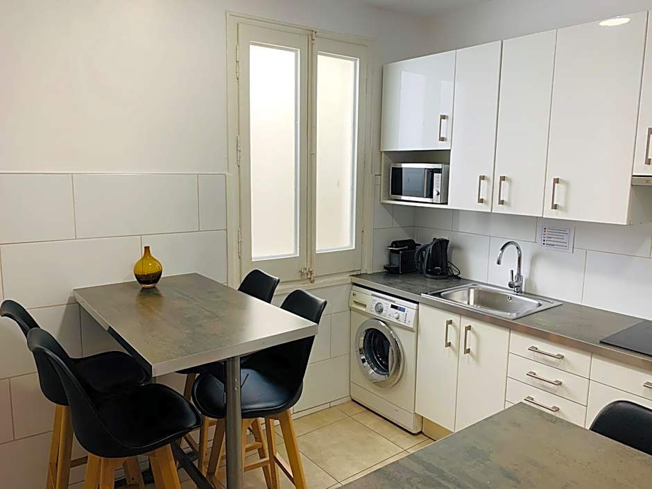 Super Balmes Guest House