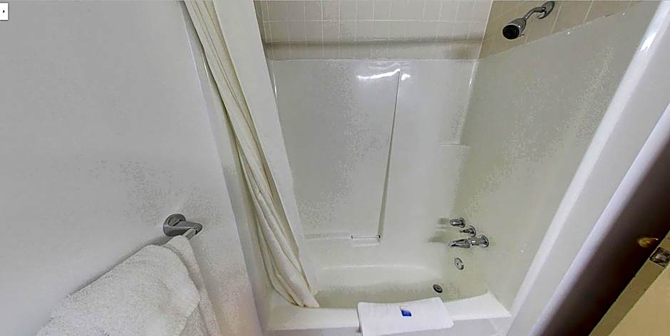 Super 8 by Wyndham Sudbury ON