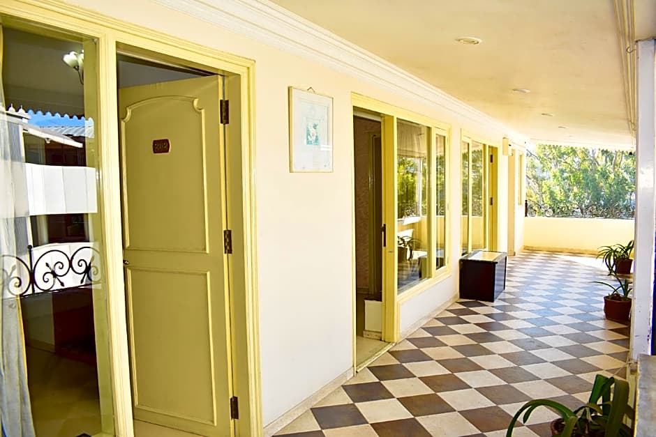 Hotel Samrat International