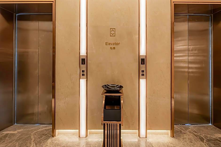 Lavande Hotel Yueyang County Fuya