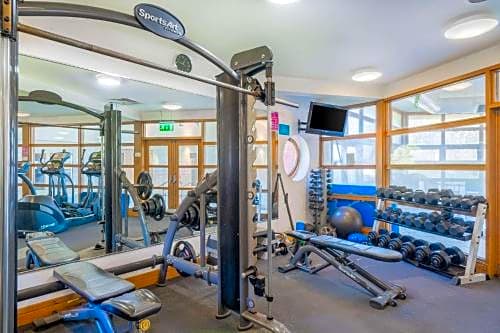 Clarion Cedar Court Wakefield Hotel