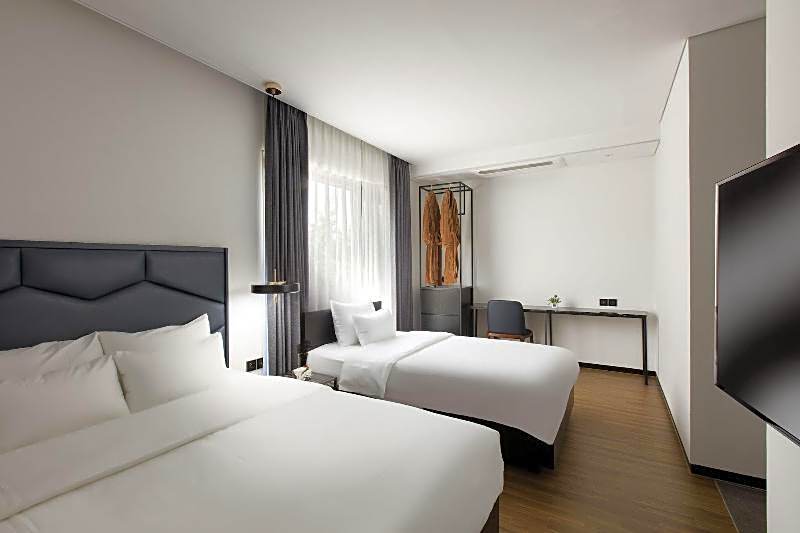 Neulpum Hotel