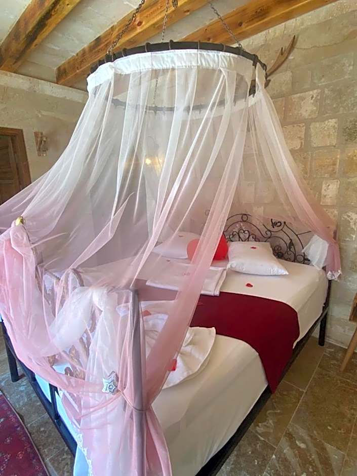 Lavinia Cappadocia Cave