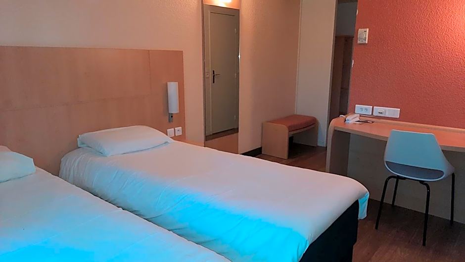 Ibis Roanne Le Coteau Hotel Restaurant