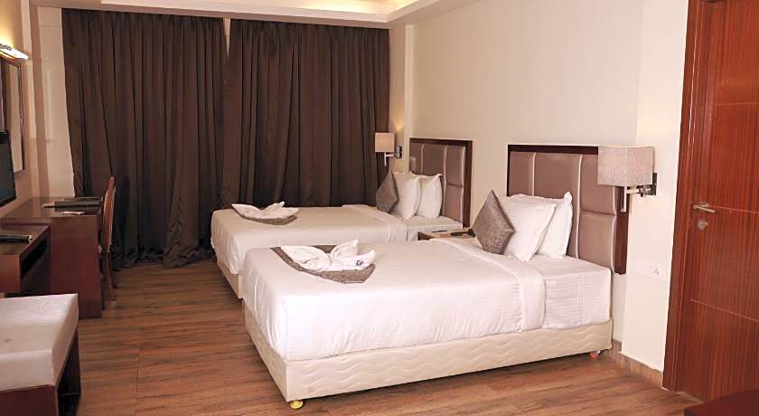 Paravoor Galaxy Hotel