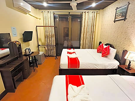 Deluxe Triple Room