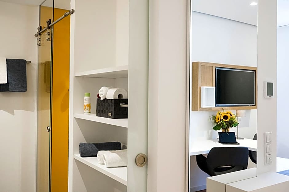 Seven Hotel + Boardinghouse