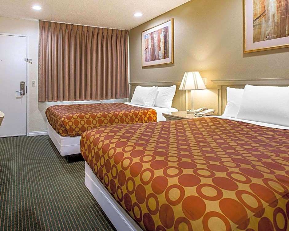 Rodeway Inn Santee