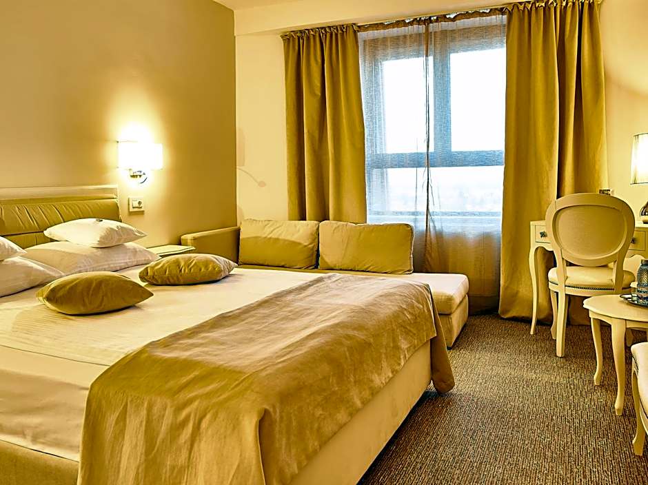 Continental Forum Tirgu Mures