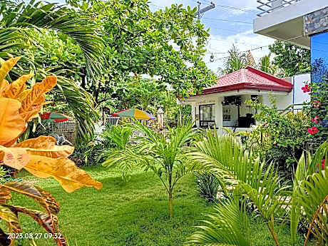 Chief's Villa Unit 4- Dormitory with kitchen