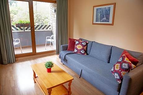 Vista Arinsal Apartments